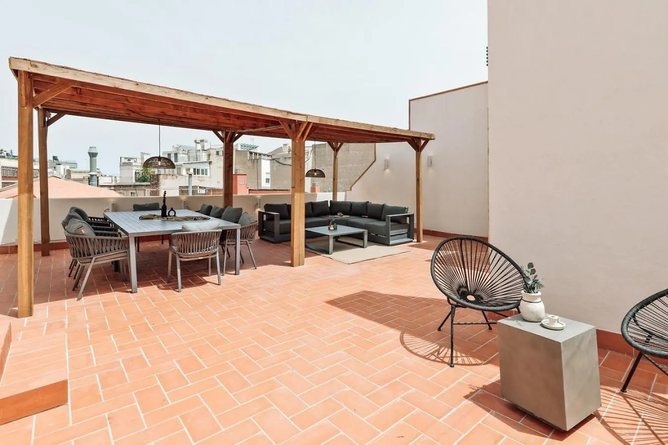 דירה ברצלונה Eboli - 3 Bedrooms, Balcony And Terrace In Ciutat Vella