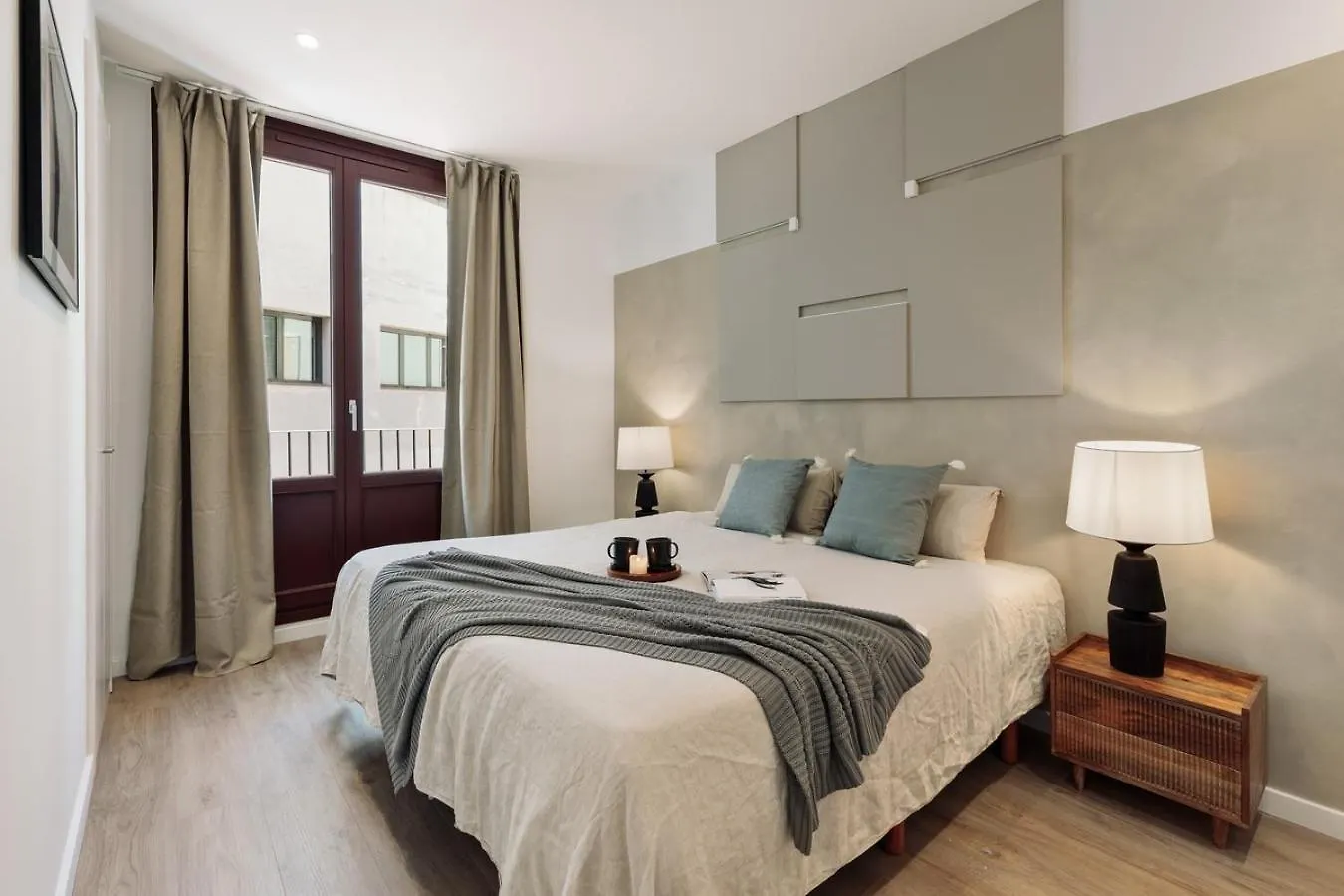 ברצלונה Eboli - 3 Bedrooms, Balcony And Terrace In Ciutat Vella דירה